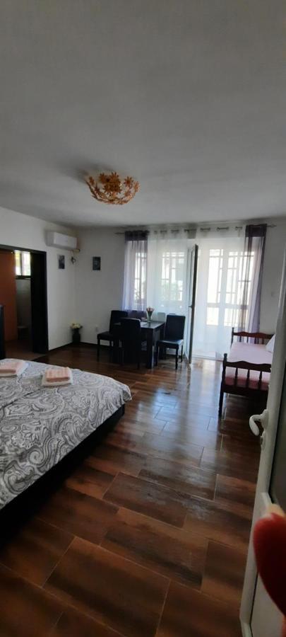 Stan Na Dan Dunja 2 Apartment Vrsac Exterior photo