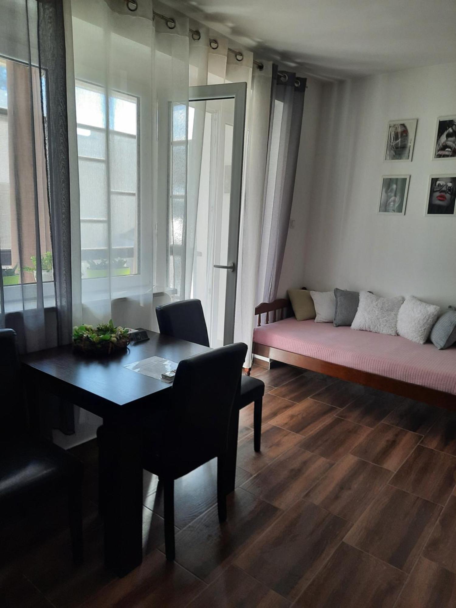 Stan Na Dan Dunja 2 Apartment Vrsac Exterior photo